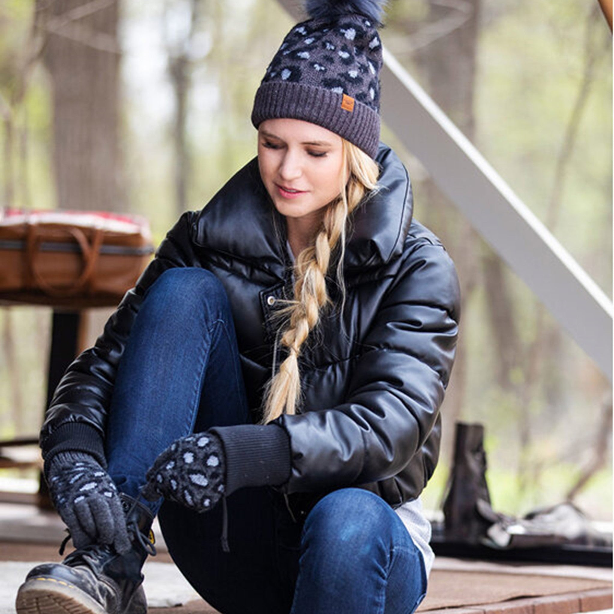 Britt's Knits Snow Leopard Gloves