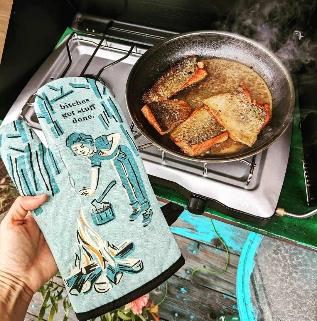 Oven Mitt - Bitches Get Stuff Done