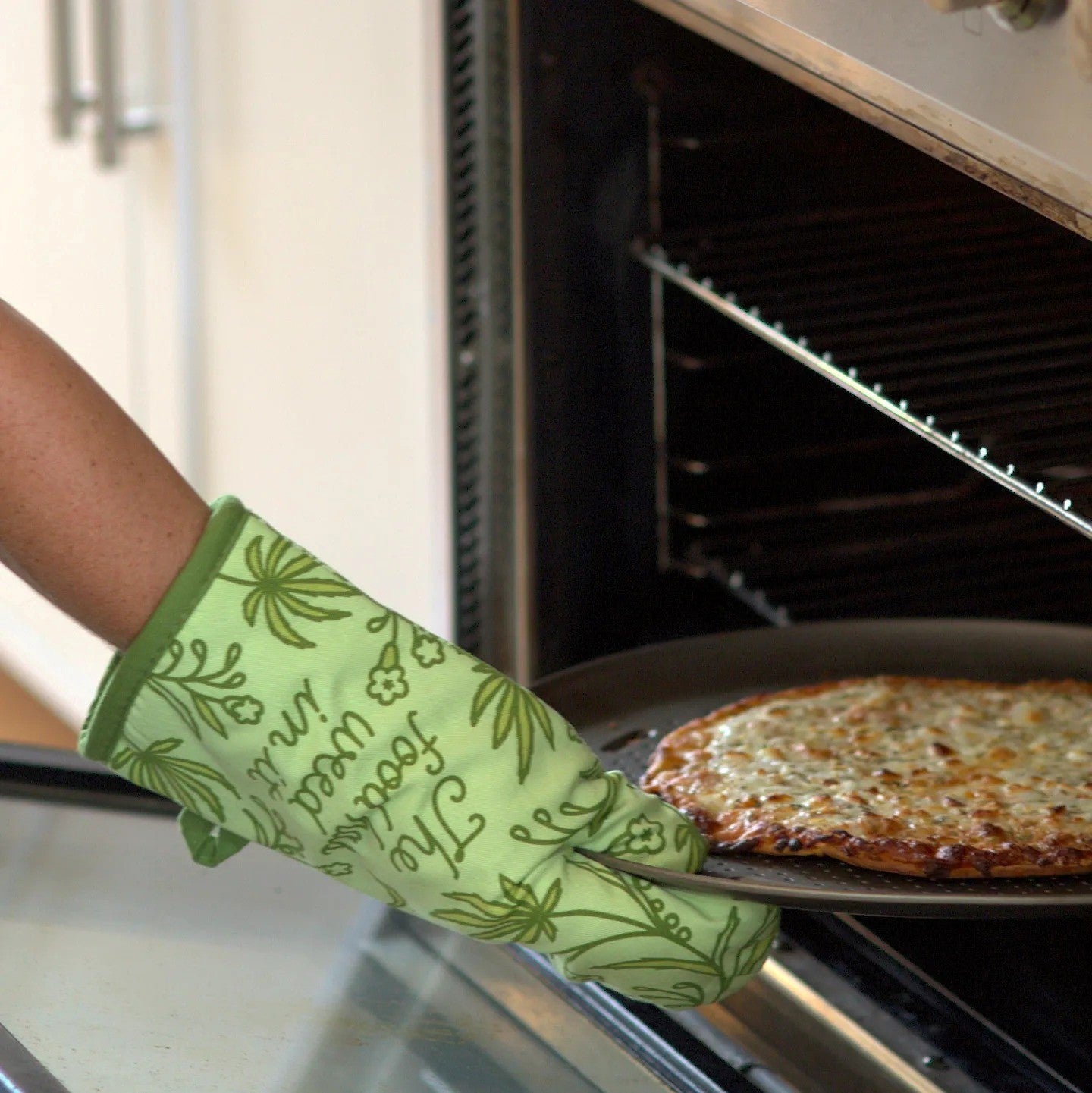 Oven Mitt - Food Has Weed In It