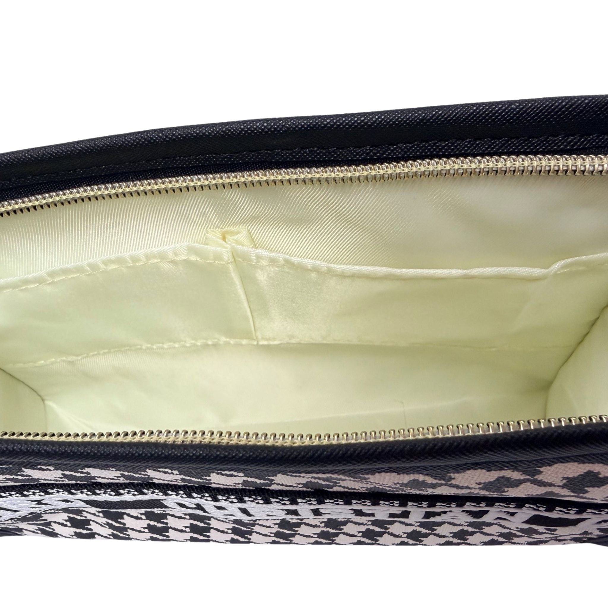 Black n White Medium Toiletry bag
